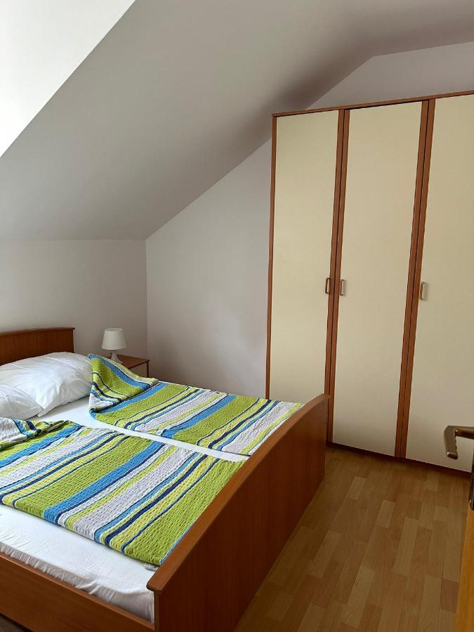 Apartmani Karlobag Dış mekan fotoğraf